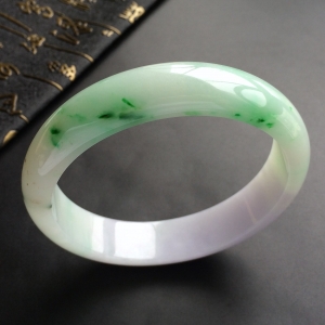 (超值推荐)糯冰种春带彩手镯/臂环(72.4mm)