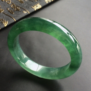 (超值推荐)冰种晴水飘花手镯(55.7mm)