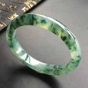 (超值推荐)冰种飘花手镯(56.6mm)