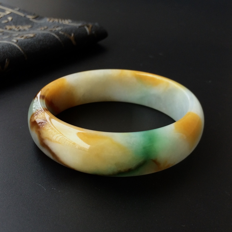 (超值推荐)糯冰种三彩手镯(55.5mm)