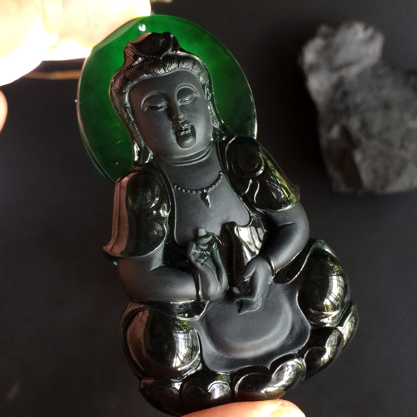 （超值推荐）冰种墨翠观音挂件