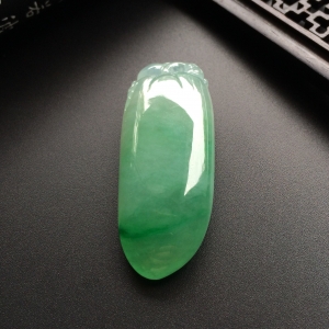 （超值推荐）冰种飘翠福瓜挂件