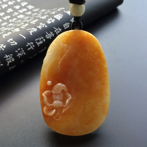 （超值推荐）糯冰种红黄翡一品清廉挂件