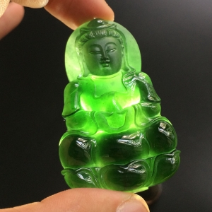 （超值推荐）冰种墨翠观音挂件