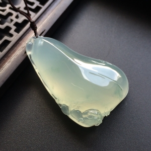 （超值推荐）冰种略飘花福瓜挂件