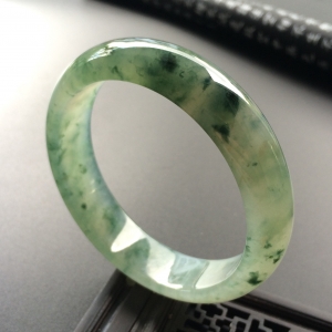 （超值推荐）冰种飘花手镯（57.3mm）