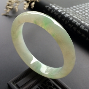 （超值推荐）糯冰种飘花手镯（58.1mm）