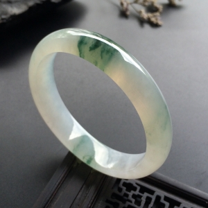 （超值推荐）冰种飘花贵妃镯（54.3mm-48.7mm）