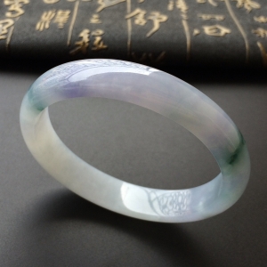 (超值推荐)糯冰种淡紫罗兰飘花贵妃手镯(56.2mm-49.5mm)