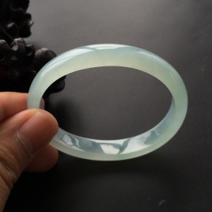(超值推荐)冰种晴水贵妃镯(54.7mm-45.8mm)