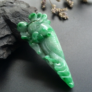 （超值推荐）糯冰种飘翠英明神武挂件