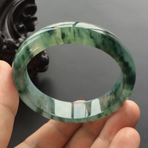 (超值推荐)冰种飘花手镯(55.2mm)