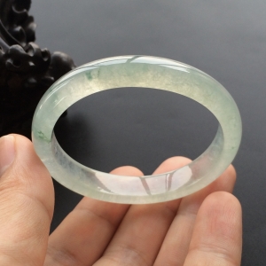 (超值推荐)冰种飘花贵妃镯(54.1mm-47mm)