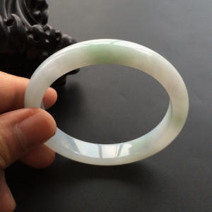 (超值推荐)糯冰种晴水手镯(58.4mm)