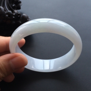 (超值推荐)糯冰种淡紫罗兰手镯(62.5mm)