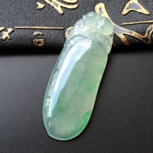 (超值推荐)冰种飘翠福瓜挂件