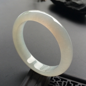 （超值推荐）冰种淡晴水手镯（53.6mm）