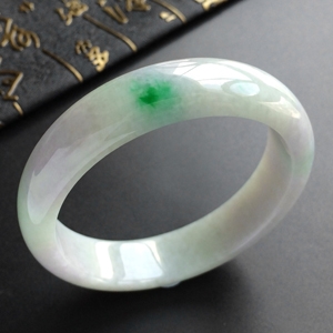 (超值推荐)糯冰种淡春带彩手镯(55.4mm)