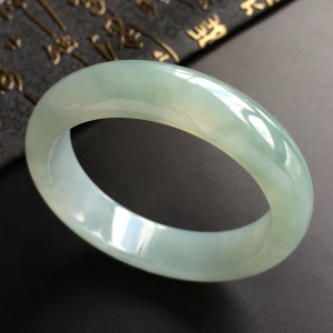 ( 超值推荐)糯冰种晴水手镯(54.8mm)