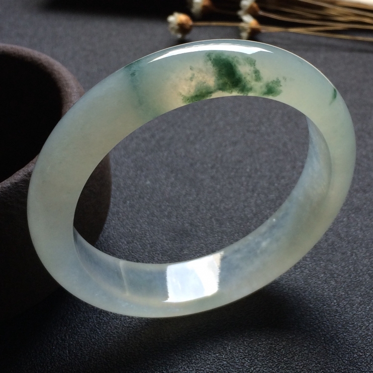 （超值推荐）冰种飘花手镯（55.2mm）