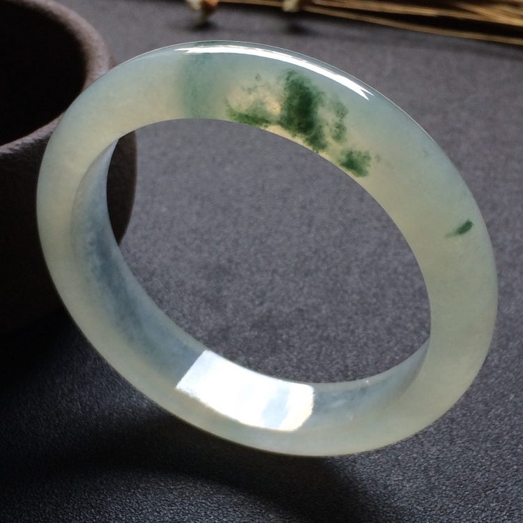 （超值推荐）冰种飘花手镯（55.2mm）