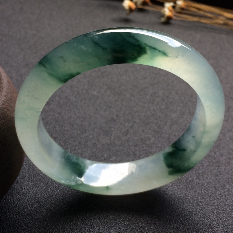（超值推荐）冰种飘花手镯（54.8mm）