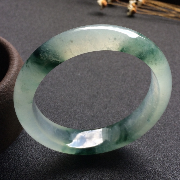 （超值推荐）冰种飘花手镯（54.8mm）