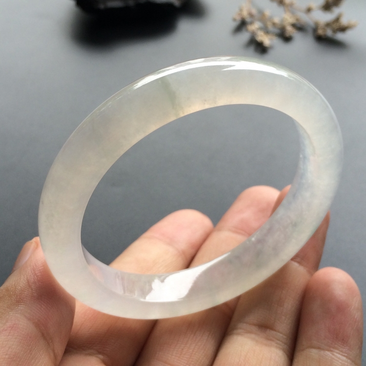 （超值推荐）冰种淡晴水手镯（55.1mm）