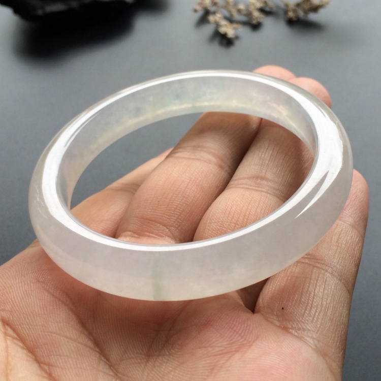 （超值推荐）冰种淡晴水手镯（55.1mm）