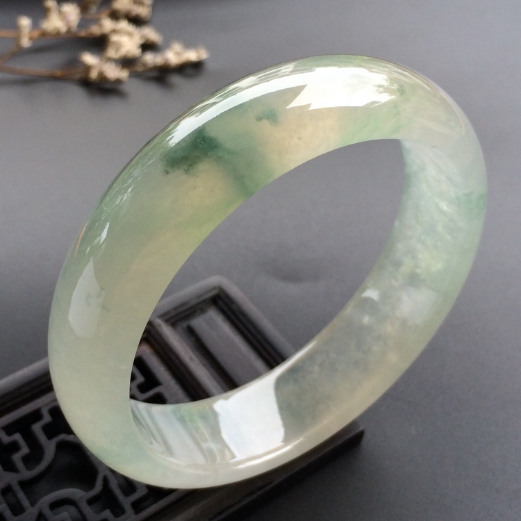 （超值推荐）冰种飘花手镯（57.7mm）
