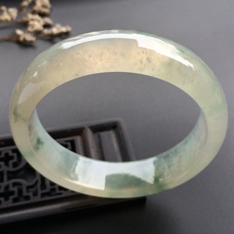 （超值推荐）冰种飘花手镯（57.7mm）