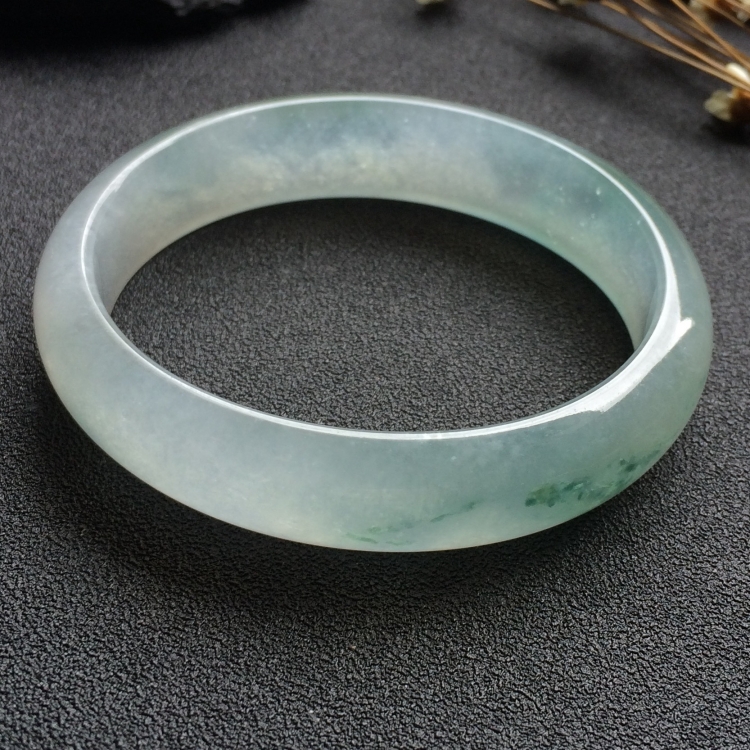 （超值推荐）冰种飘花贵妃镯（56.2mm-49mm）