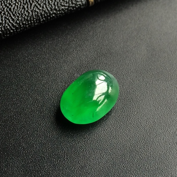 (超值推荐)冰种阳绿戒面