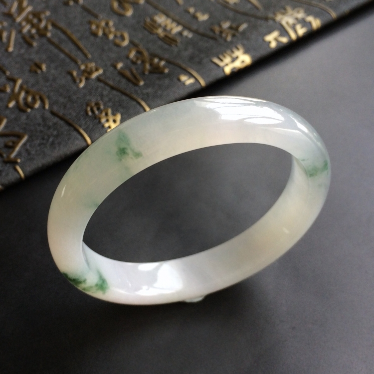 (超值推荐)冰种飘花贵妃镯(55.2mm-48.8mm)