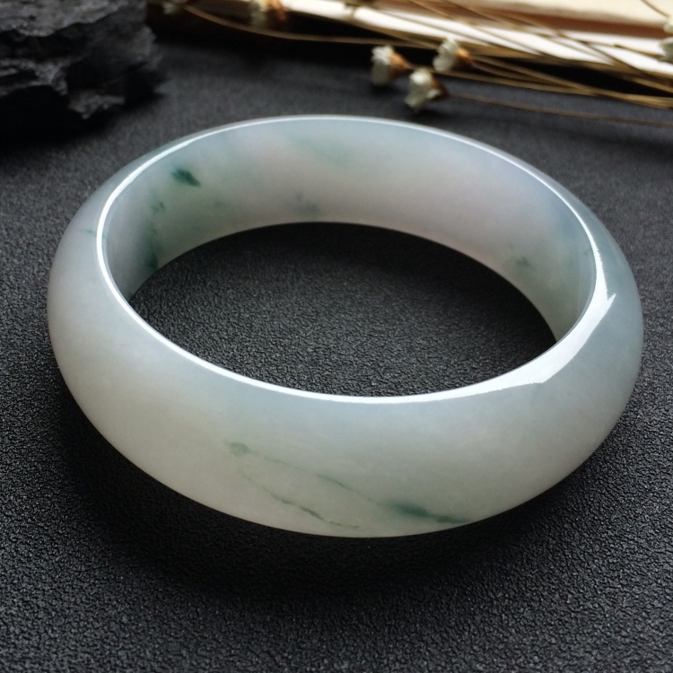 （超值推荐）糯冰种飘花手镯（58mm）