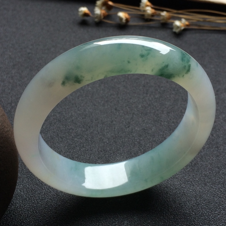 （超值推荐）糯冰种飘花手镯（56.2mm）