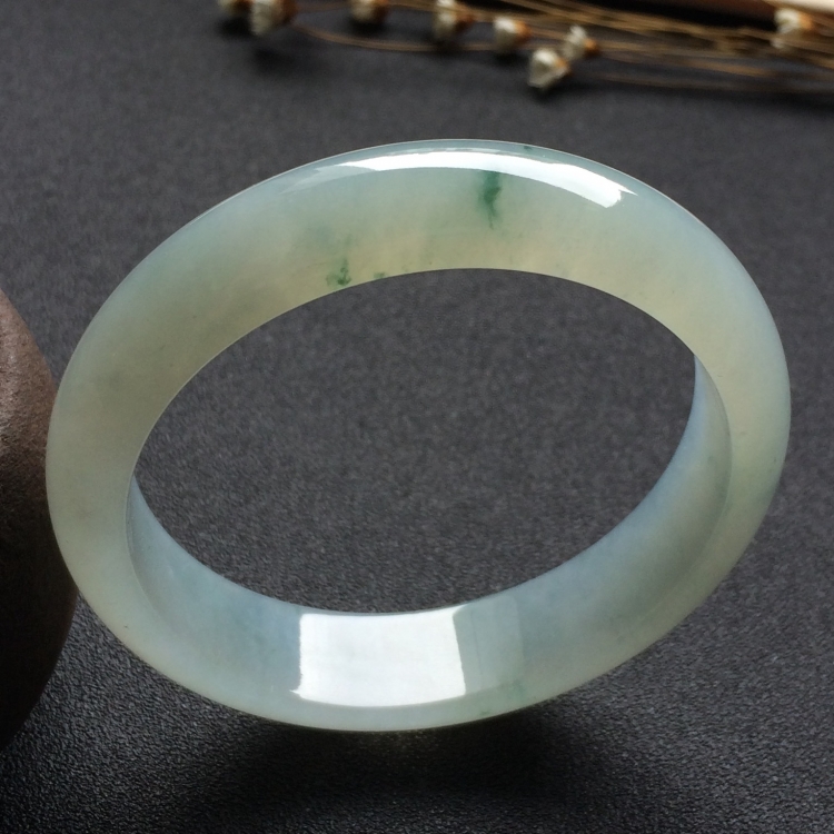 （超值推荐）糯冰种飘花手镯（57.2mm）
