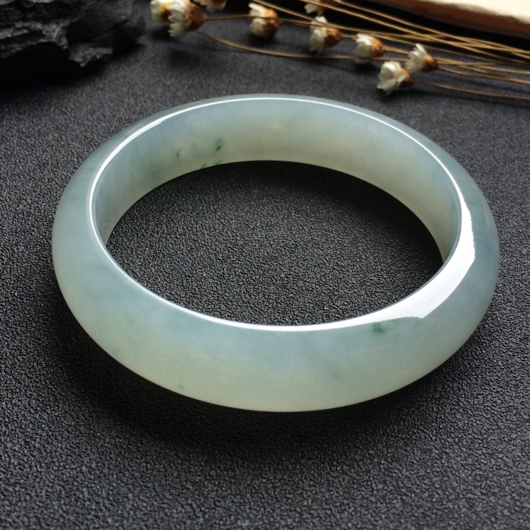 （超值推荐）糯冰种飘花手镯（57.2mm）