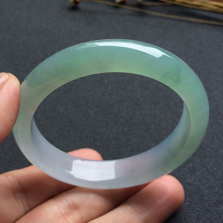 （超值推荐）冰种晴水手镯（54.3mm）