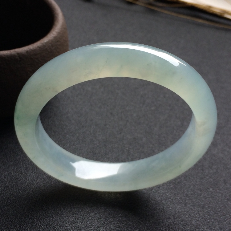（超值推荐）冰种飘花手镯（56.4mm）