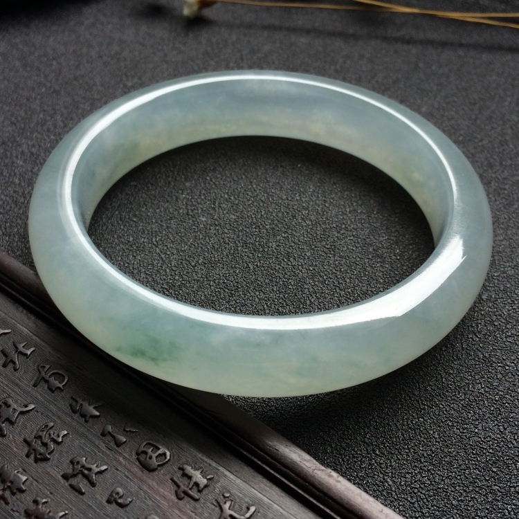 （超值推荐）冰种飘花手镯（56.4mm）