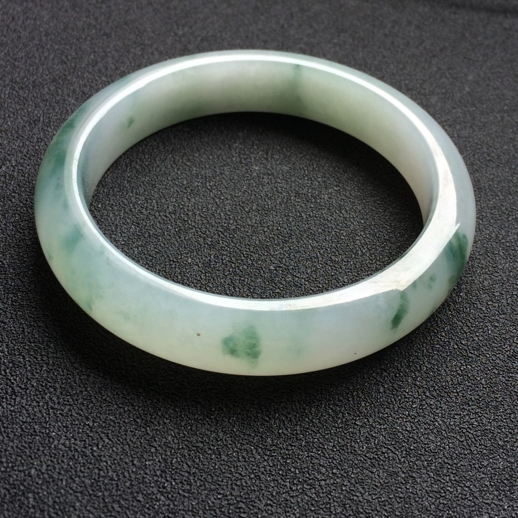 （超值推荐）糯冰种飘花手镯（54.4mm）