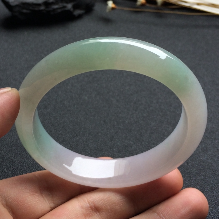 （超值推荐）糯冰种晴水手镯（57mm）