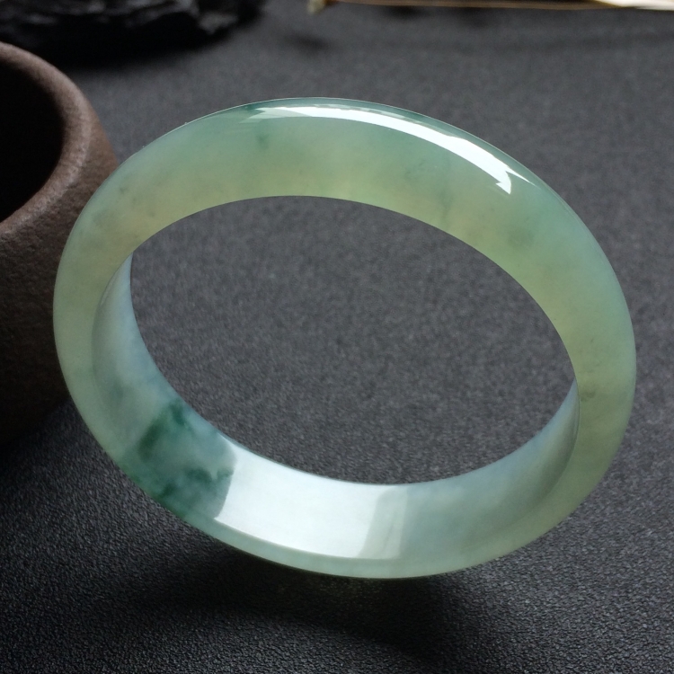 （超值推荐）糯冰种飘花手镯（59.2mm）