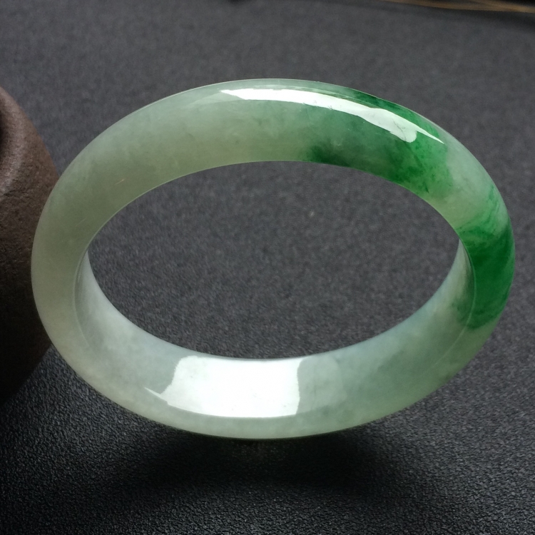 （超值推荐）糯冰种飘翠贵妃镯（55.8mm-49.5mm）