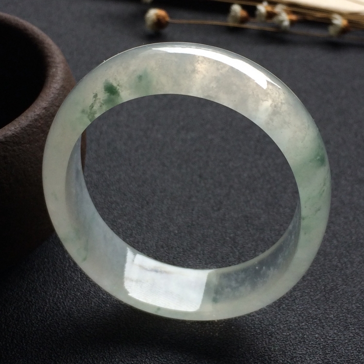 （超值推荐）冰种飘花贵妃镯（54.7mm-46mm）