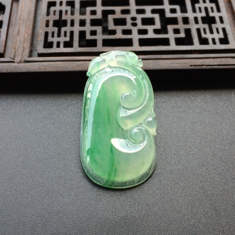 (超值推荐)冰种飘翠如意挂件