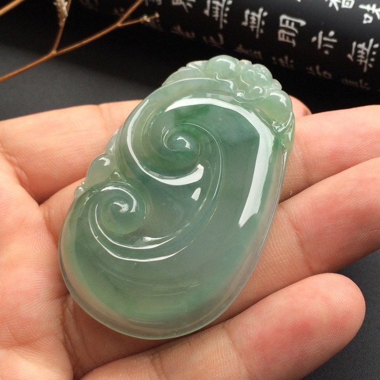 （超值推荐） 冰种晴水如意挂件