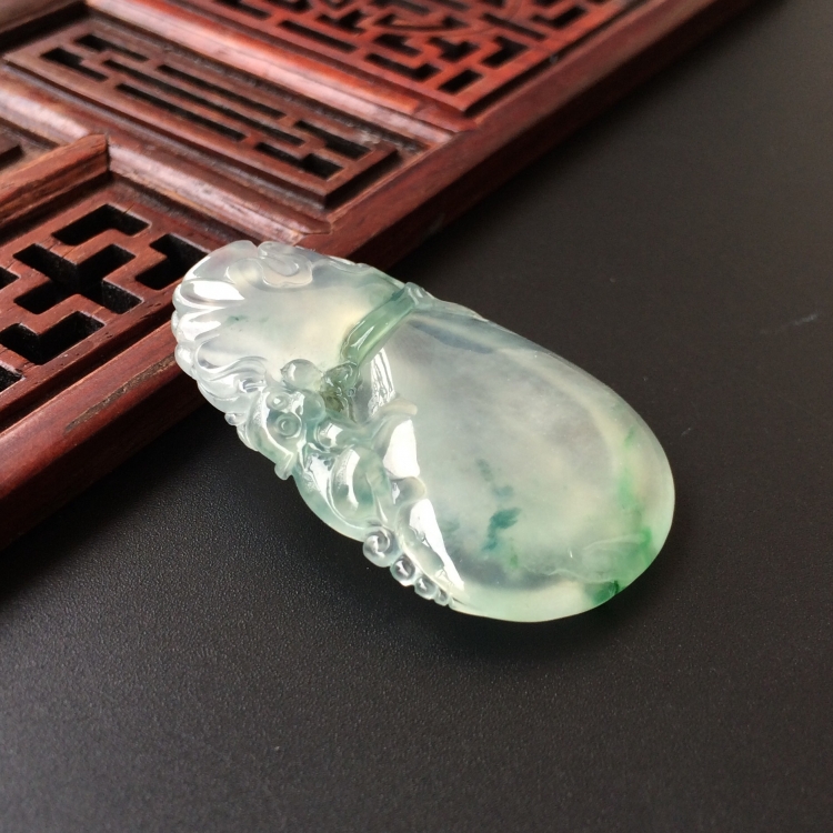 (超值推荐)冰种飘花代代有福挂件
