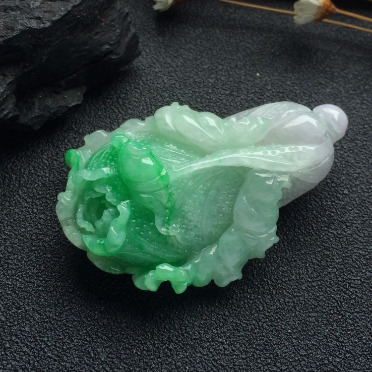 （超值推荐）糯冰种飘翠白菜挂件